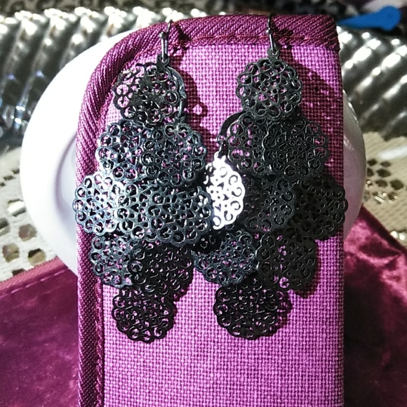 🌞NEW BOHO HANDMADE METALLIC PEWTER GRAY EARRINGS - Picture 8 of 8